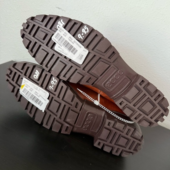 ECCO Modtray HYDROMAX TrayTech Leather Ankle Boots Bootie in Tan Cognac - Picture 9 of 13